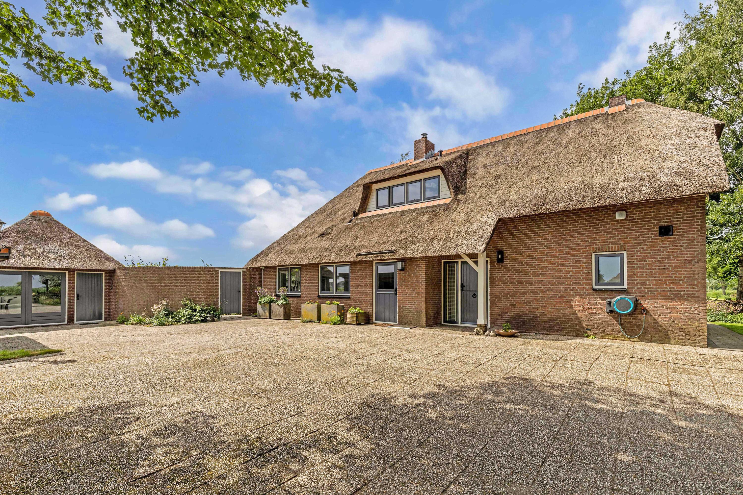 Vrijstaande woning te koop: Steenwijkerdiep-Zuid 11, Scheerwolde