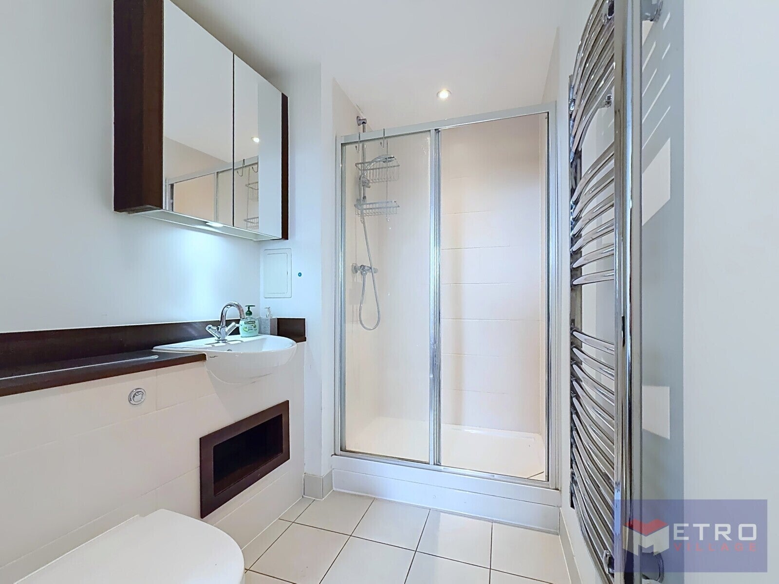 Flat Surrey Quays Road in Greater London