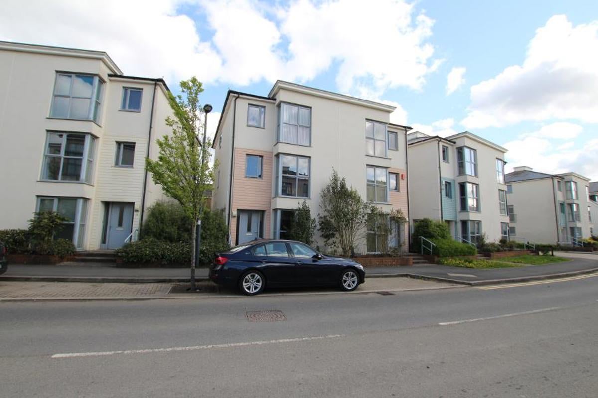 House Long Down Avenue in Stoke Gifford