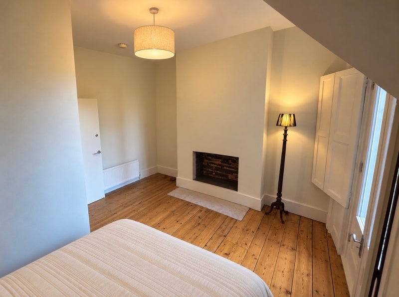 Room Brooke Road in Greater London