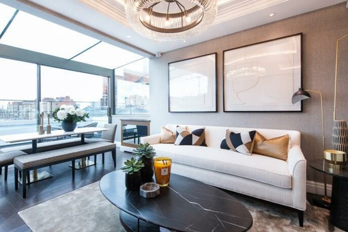 Flat Prince of Wales Terrace in Greater London