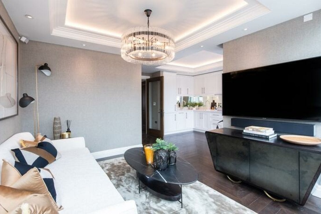 Flat Prince of Wales Terrace in Greater London