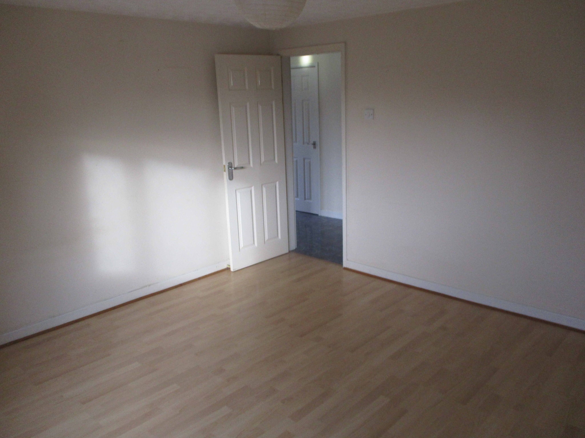 Flat Roscow Avenue in Bolton