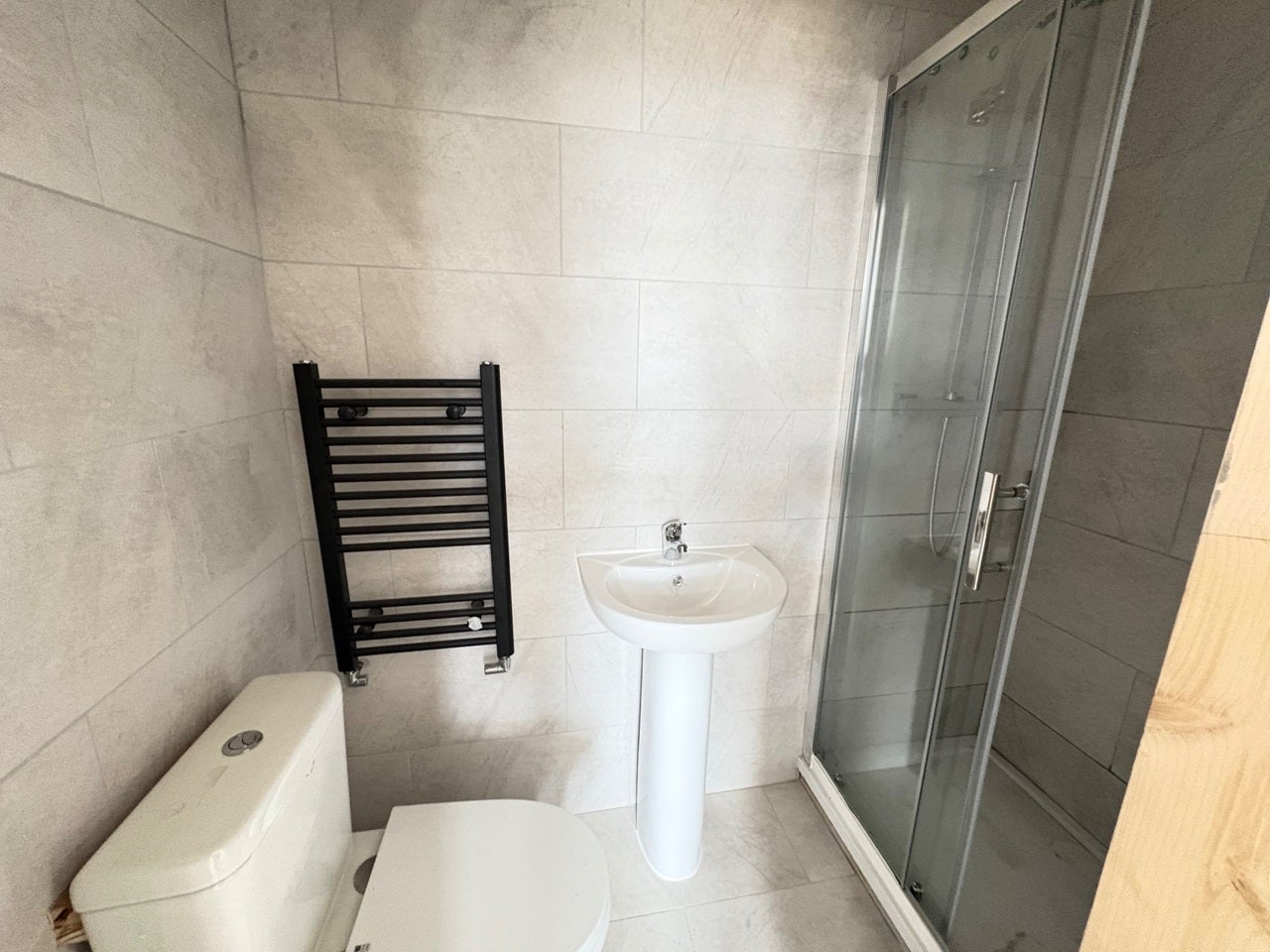 Room Uxbridge Road in Greater London