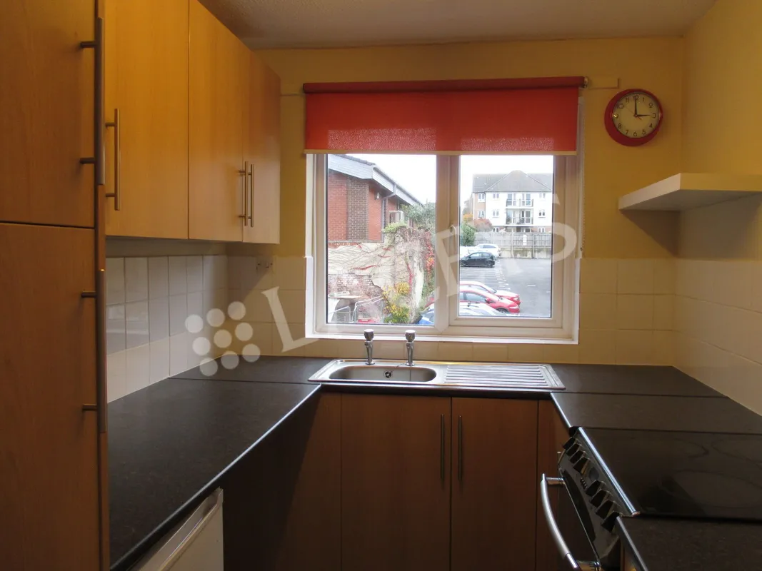 Flat Ivel Court in Yeovil