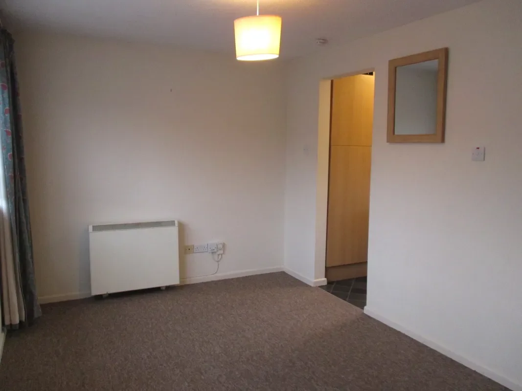 Flat Ivel Court in Yeovil