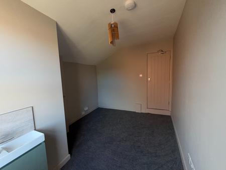 Room Smithfield Road in Wrexham