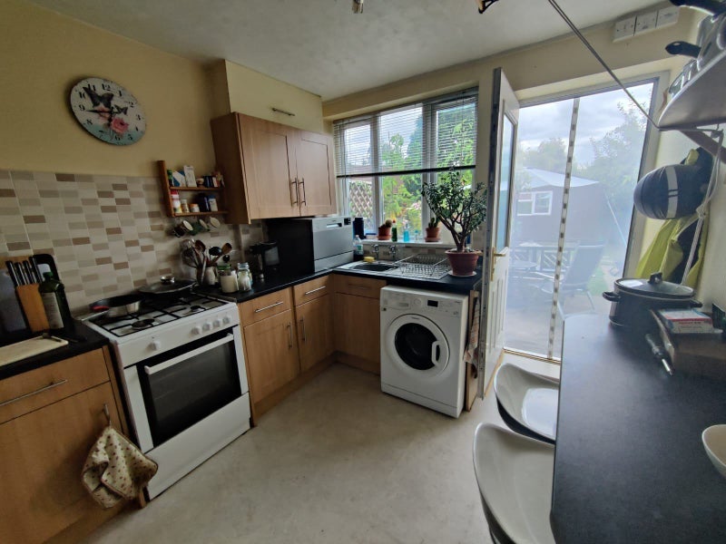 Room Roche Avenue in York