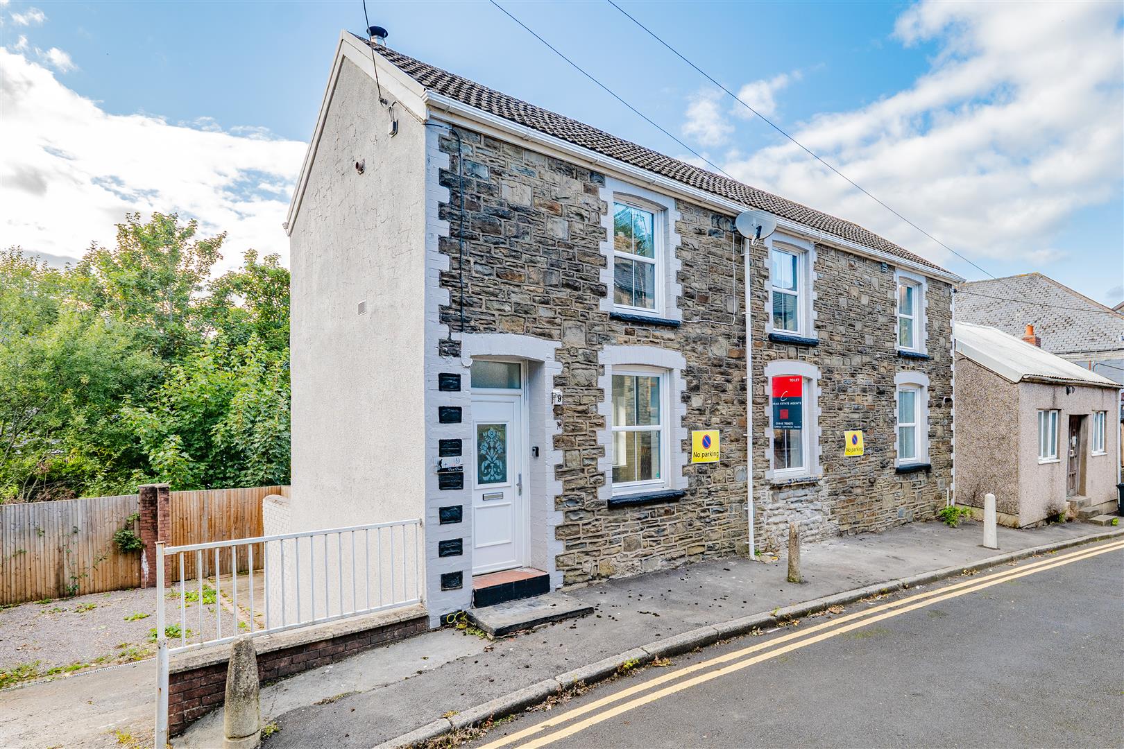 House Park Place in Abertillery
