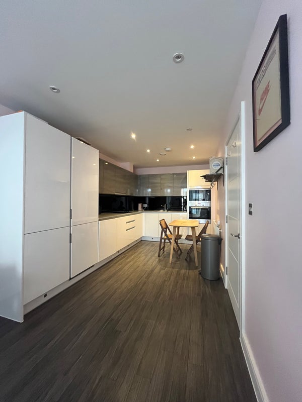 Flat Essex Wharf in Greater London