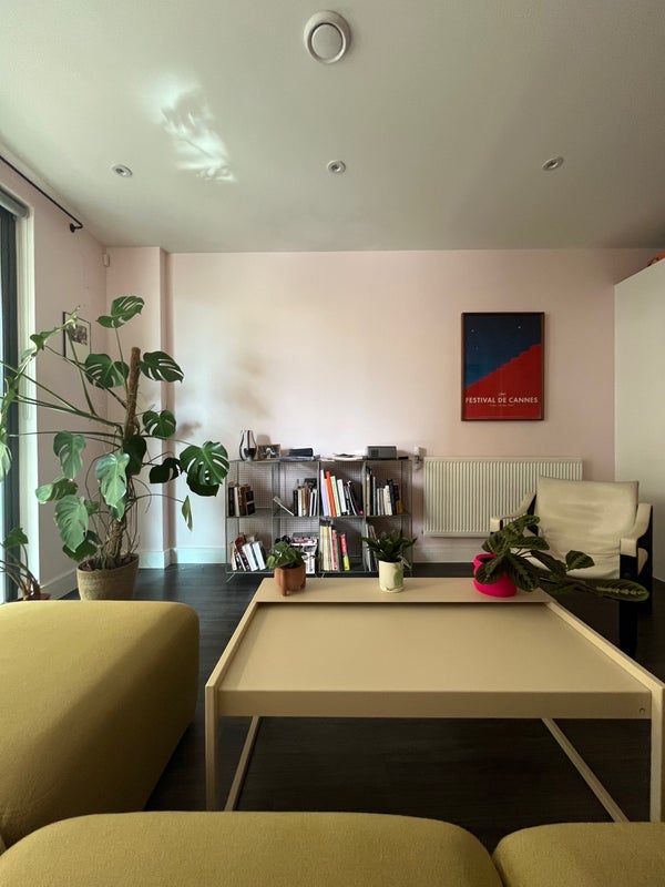 Flat Essex Wharf in Greater London