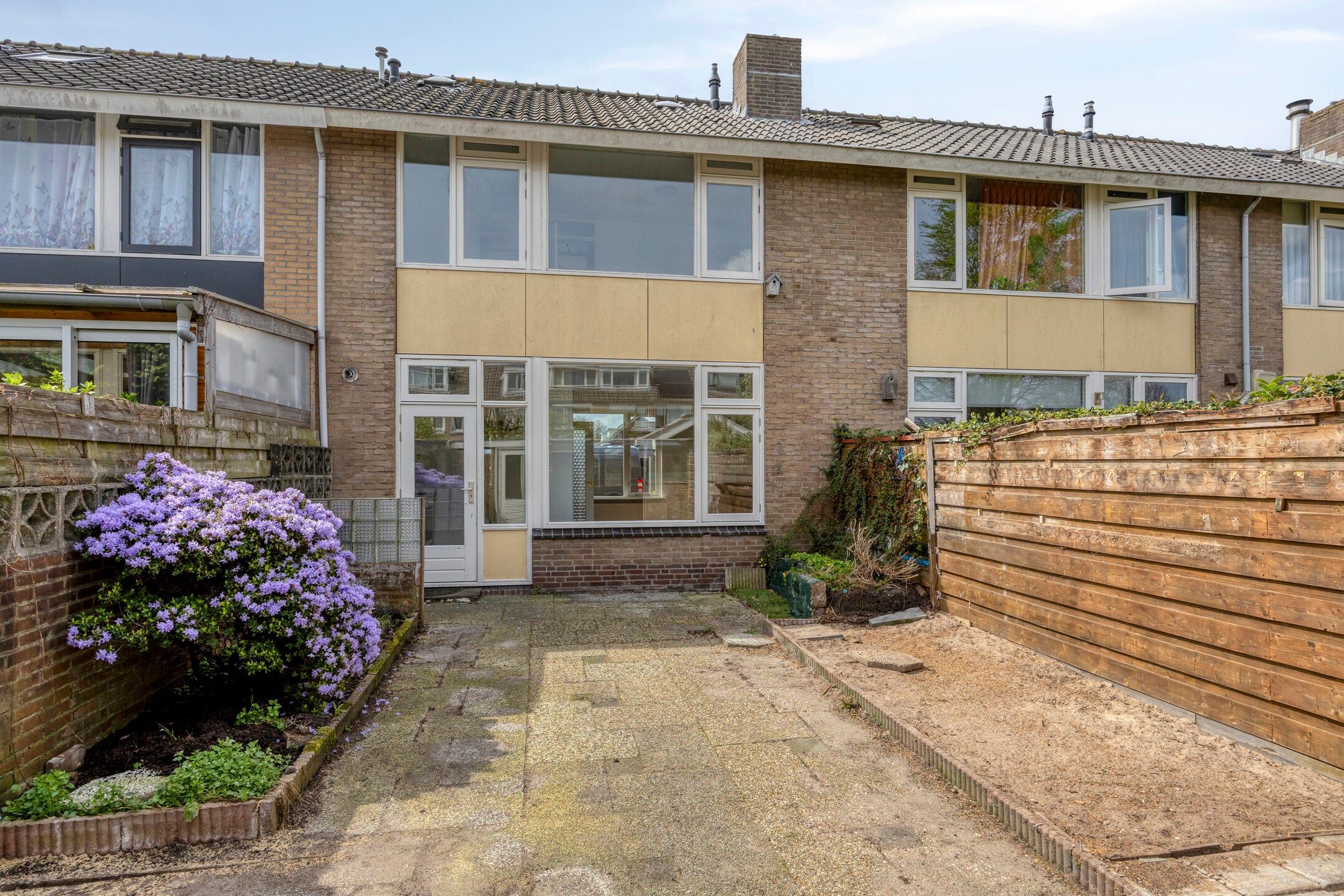 Tussenwoning te koop: Broekemastraat 55, Nieuw-Vennep
