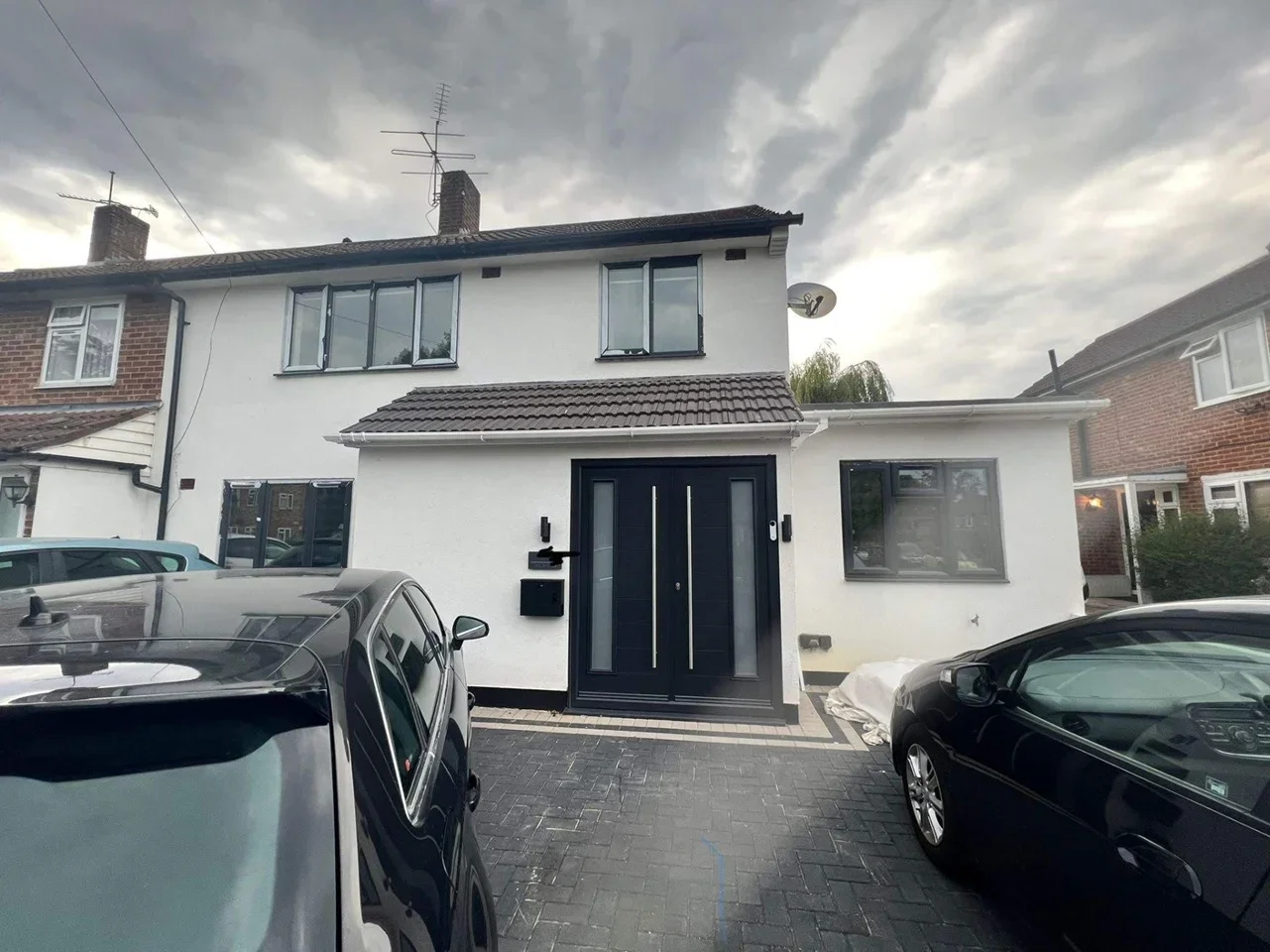 Flat Vanbrough Crescent in Greater London