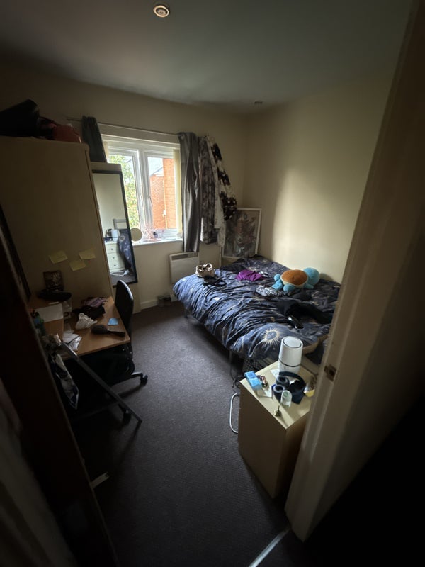 Room Jackson Crescent in Manchester