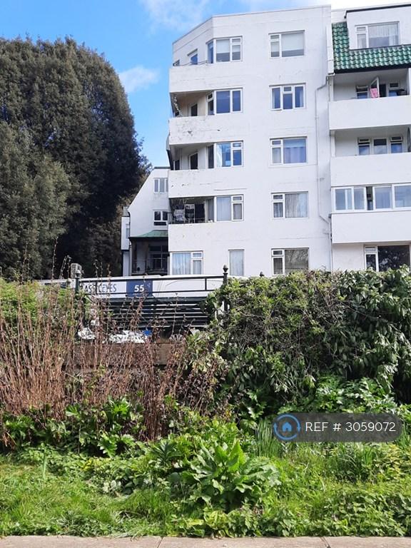 Flat Bourne Avenue in Bournemouth