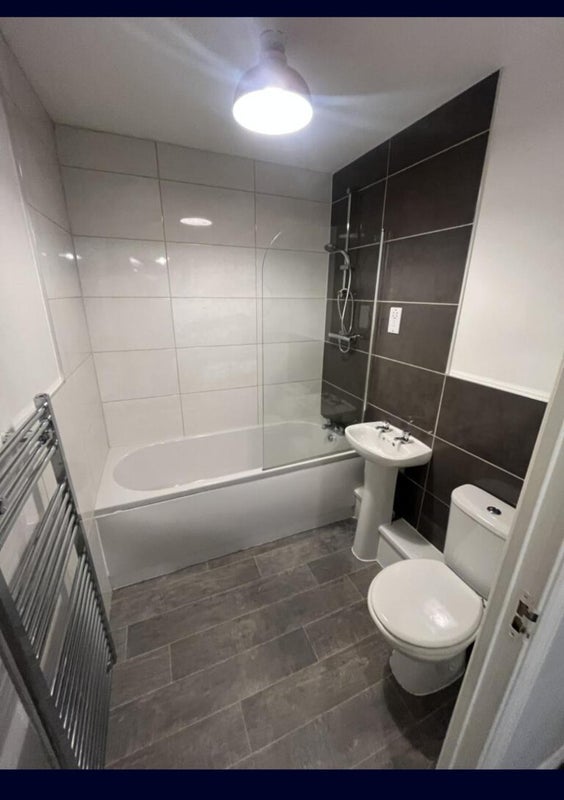 Flat Pentwyn Drive in Cardiff