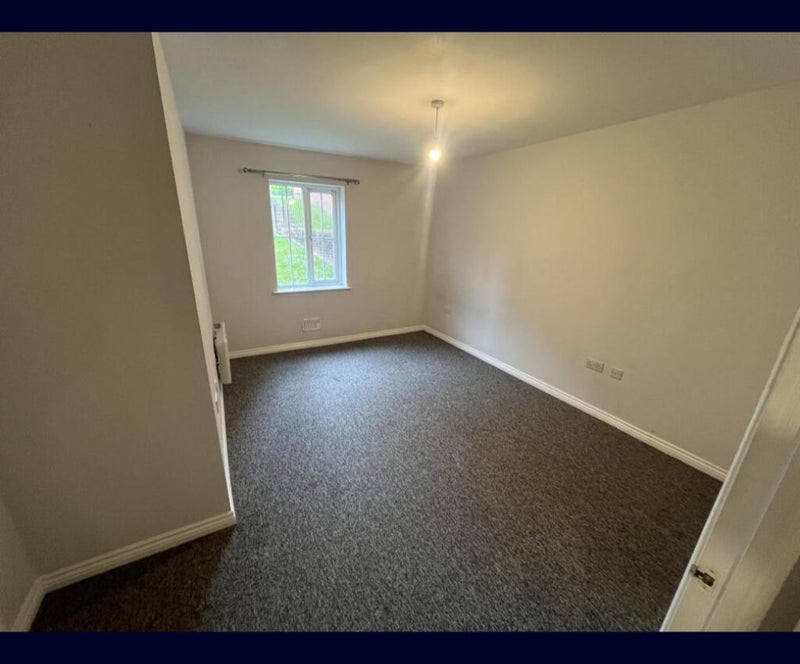 Flat Pentwyn Drive in Cardiff