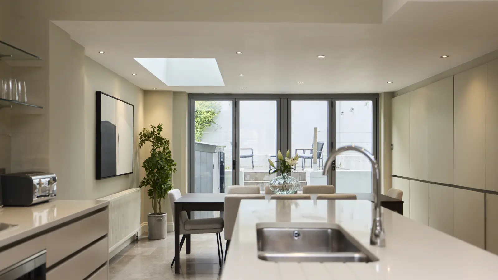 Flat Gertrude Street in Greater London