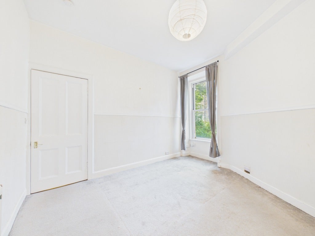Flat Caledonian Road in City of Edinburgh