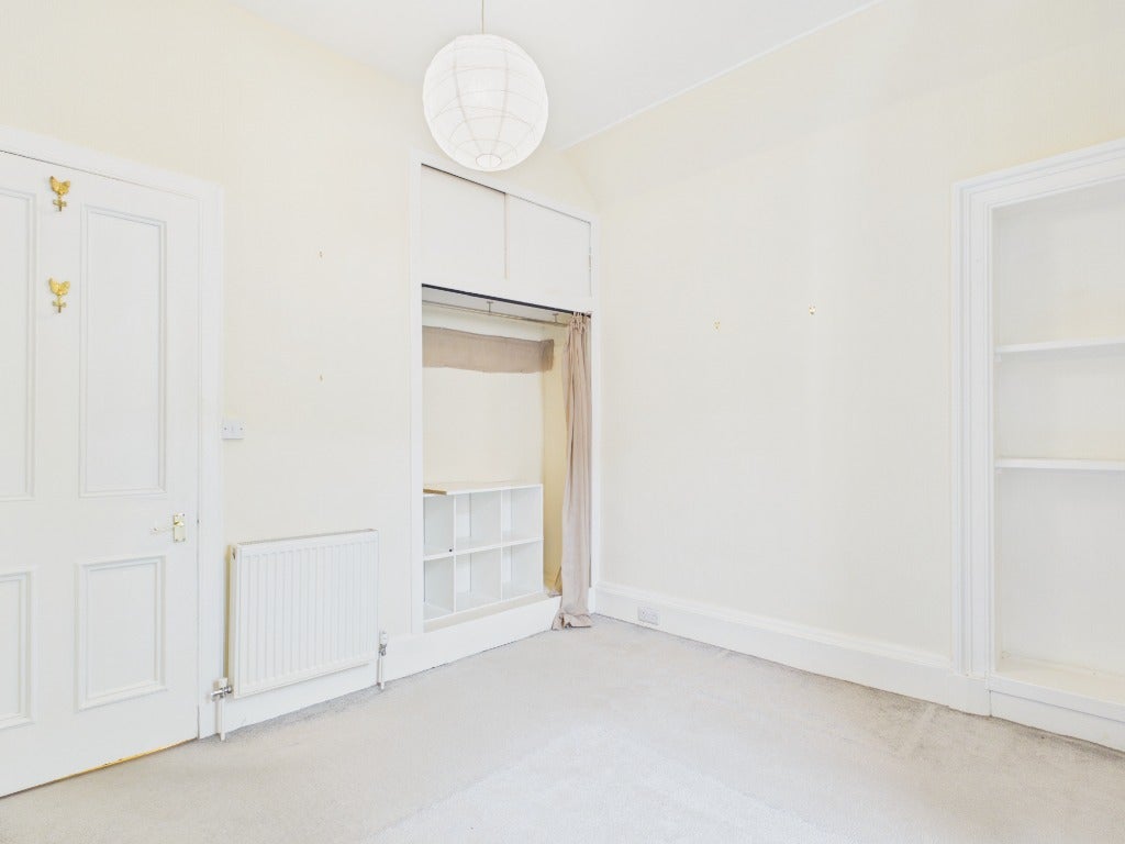 Flat Caledonian Road in City of Edinburgh