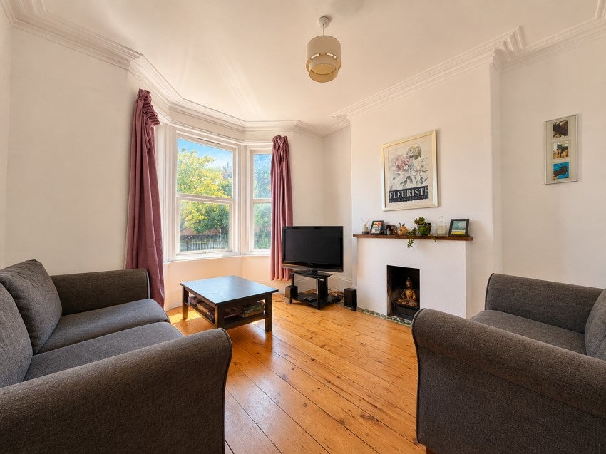 Room Pinhoe Road in Exeter