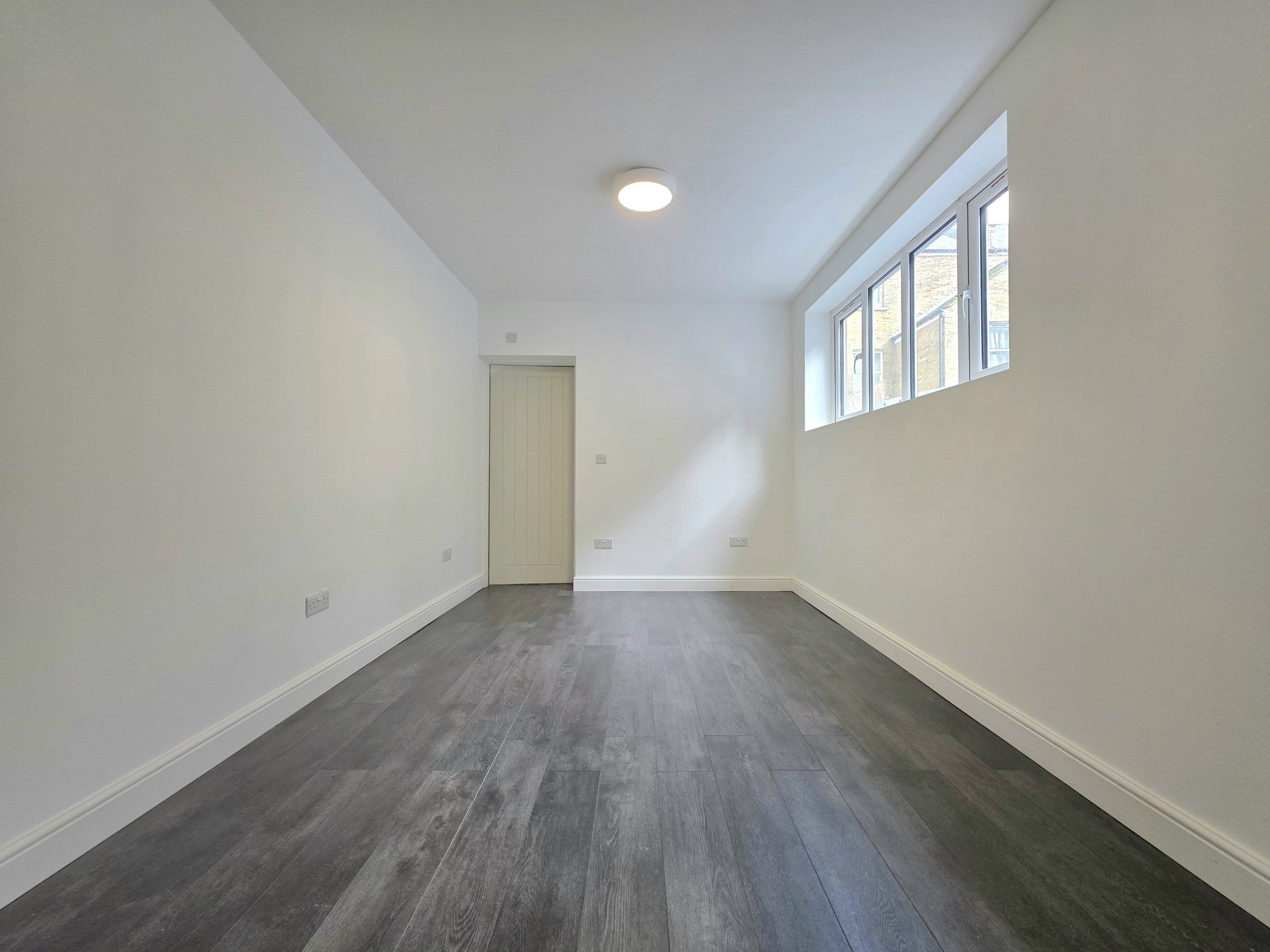 Flat Old Kent Road in Greater London