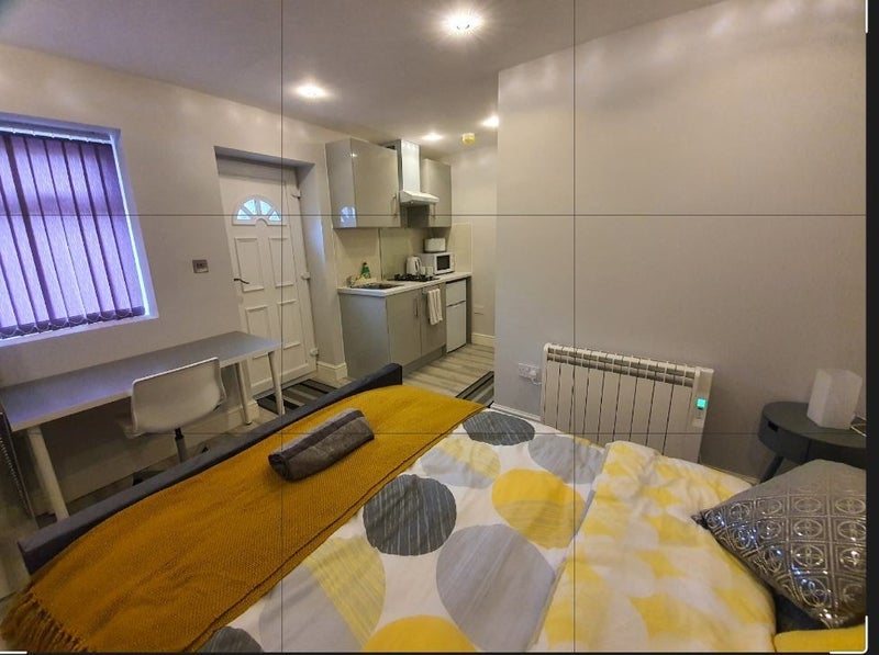 Room Seymour Road in Bolton