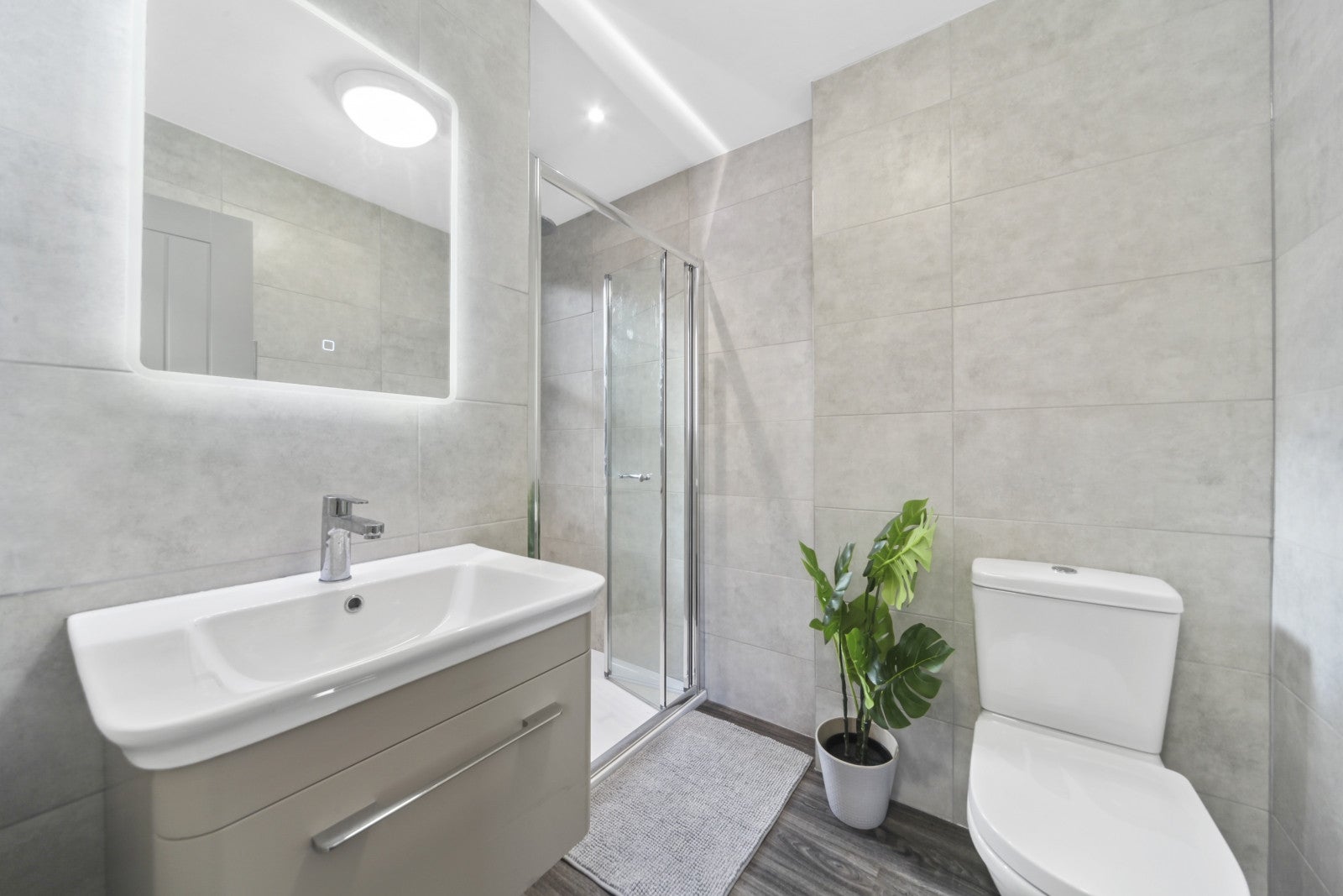 Room Berrymede Road in Greater London