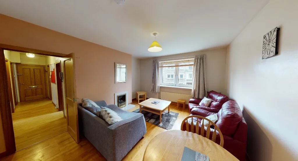 Flat Willowbank Road in Aberdeen City