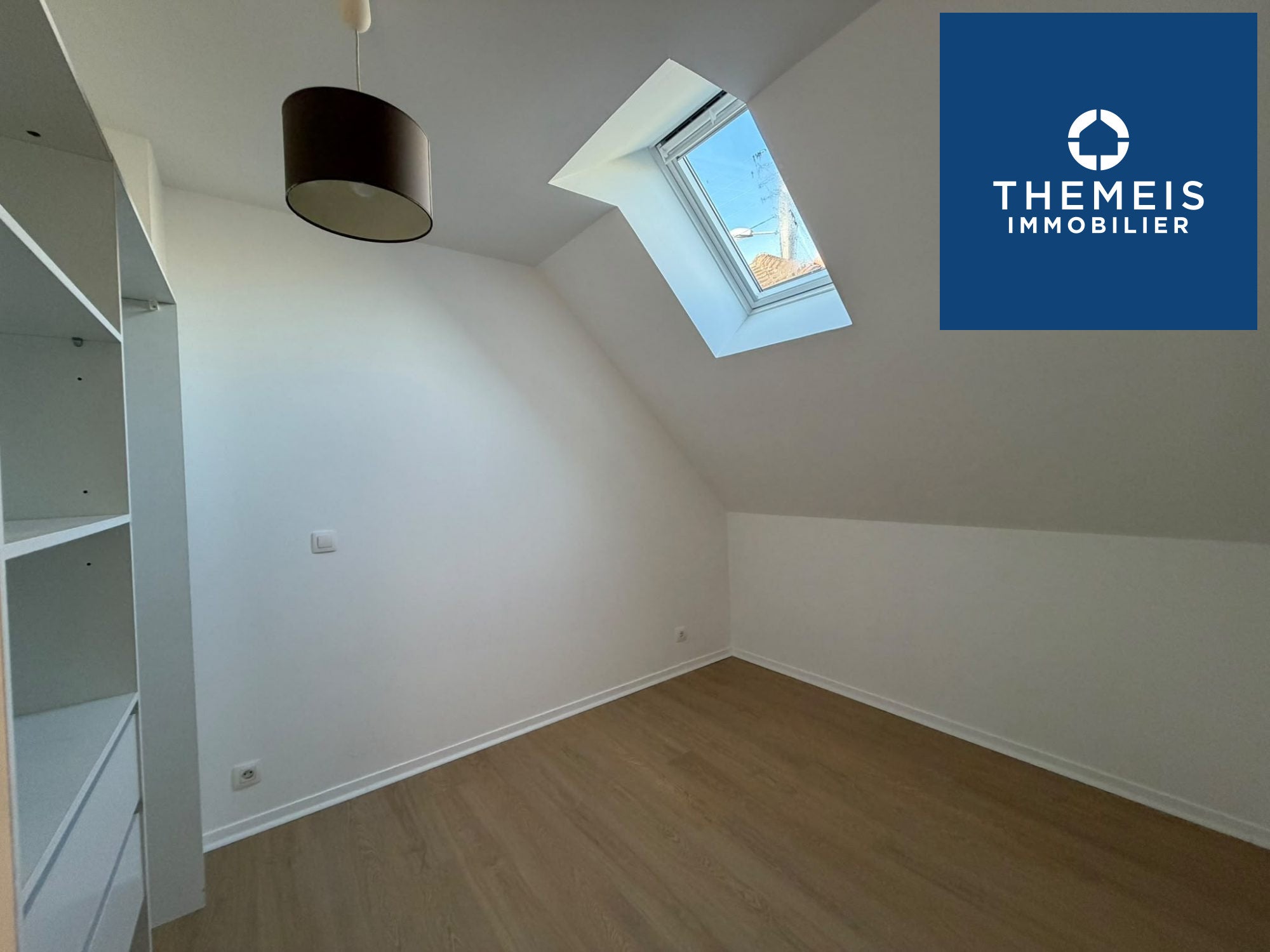 Flat Rue du Pressoir in Les Essarts-le-Roi