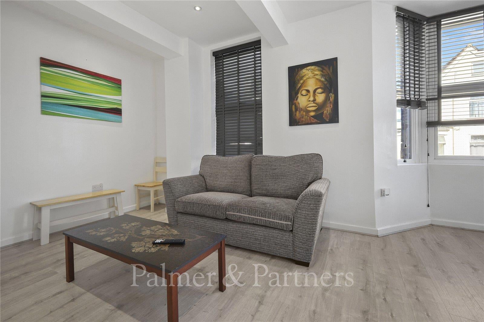 Flat Colne Road in Clacton-on-Sea