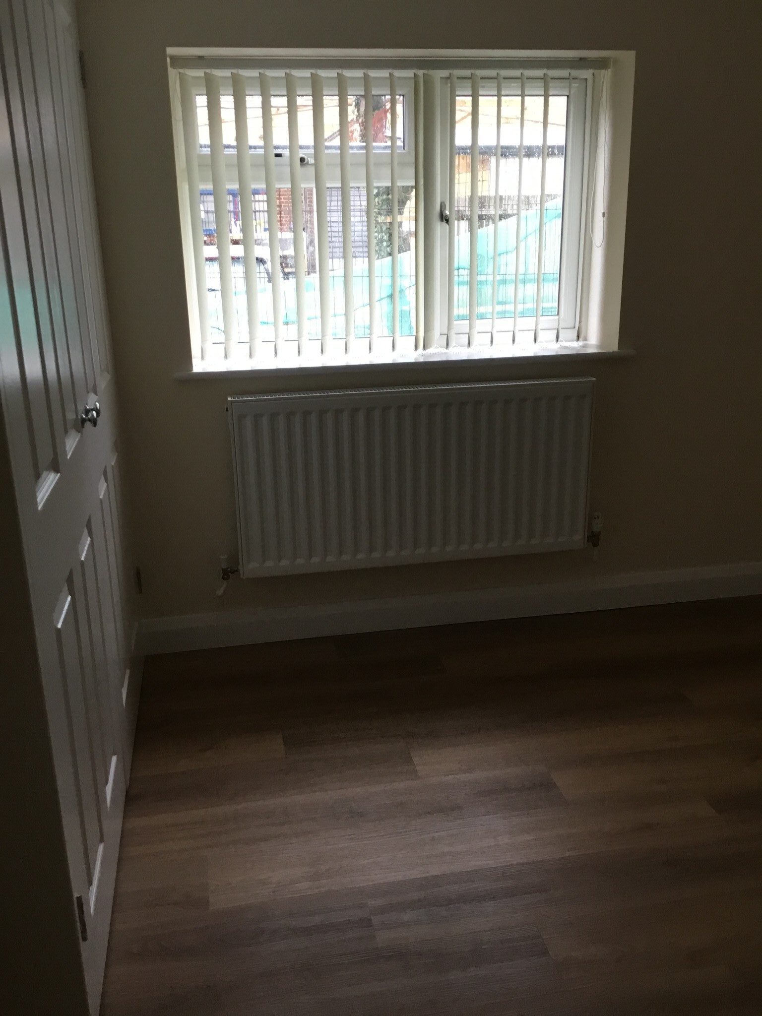 Flat Lemart Close in Reading