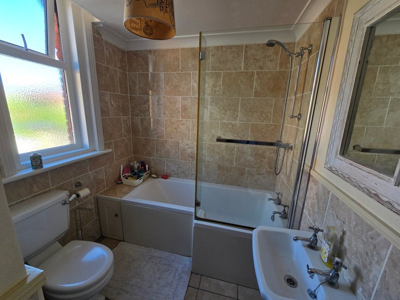Room Iddesleigh Road in Bournemouth