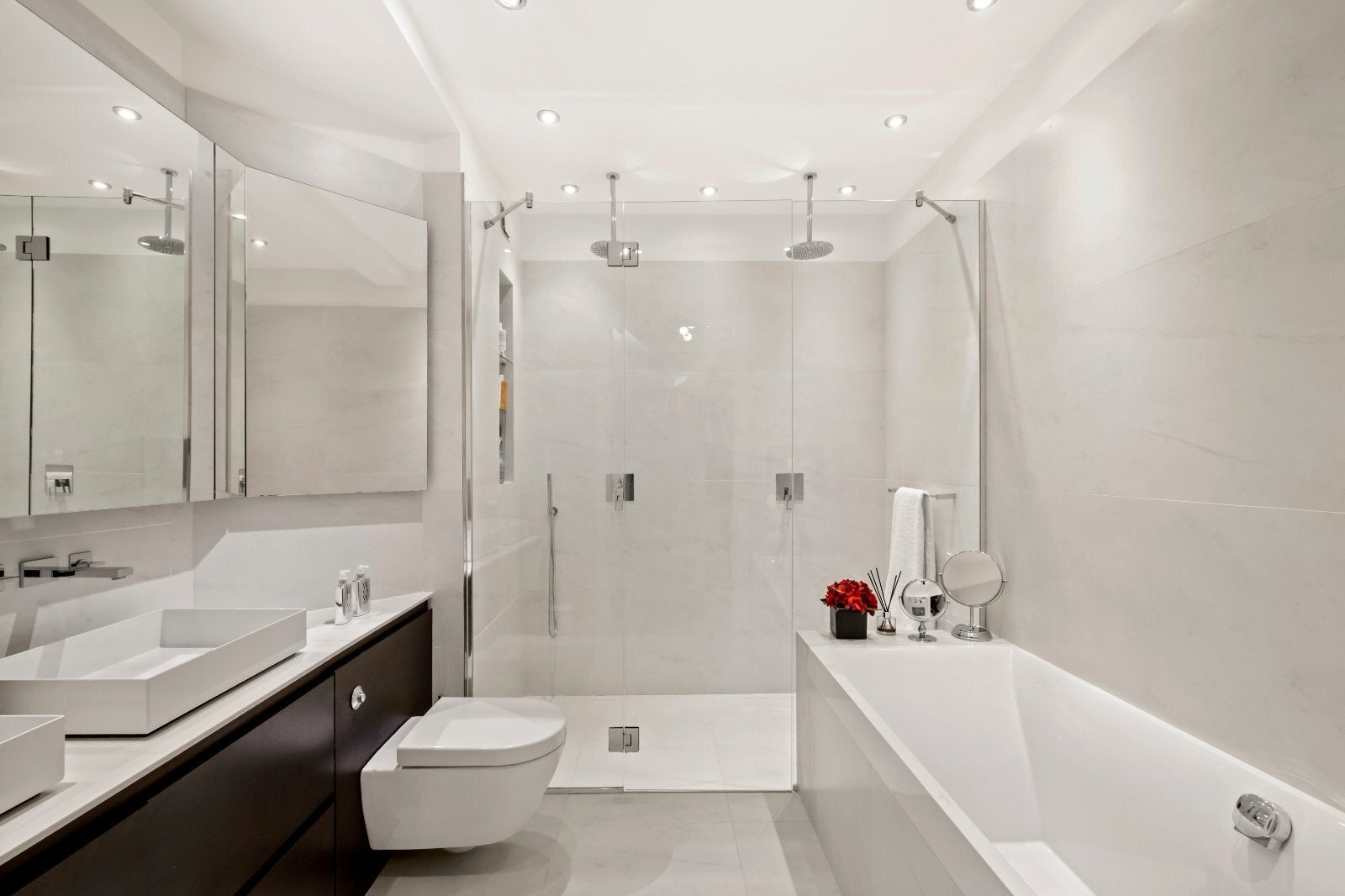 Flat Onslow Square in Greater London