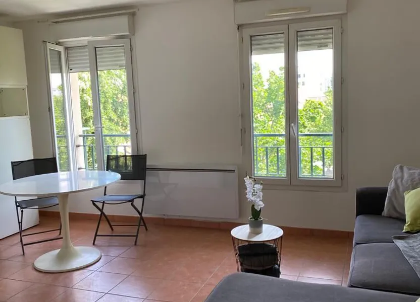 Appartement Rue de la République à Vaulx-en-Velin