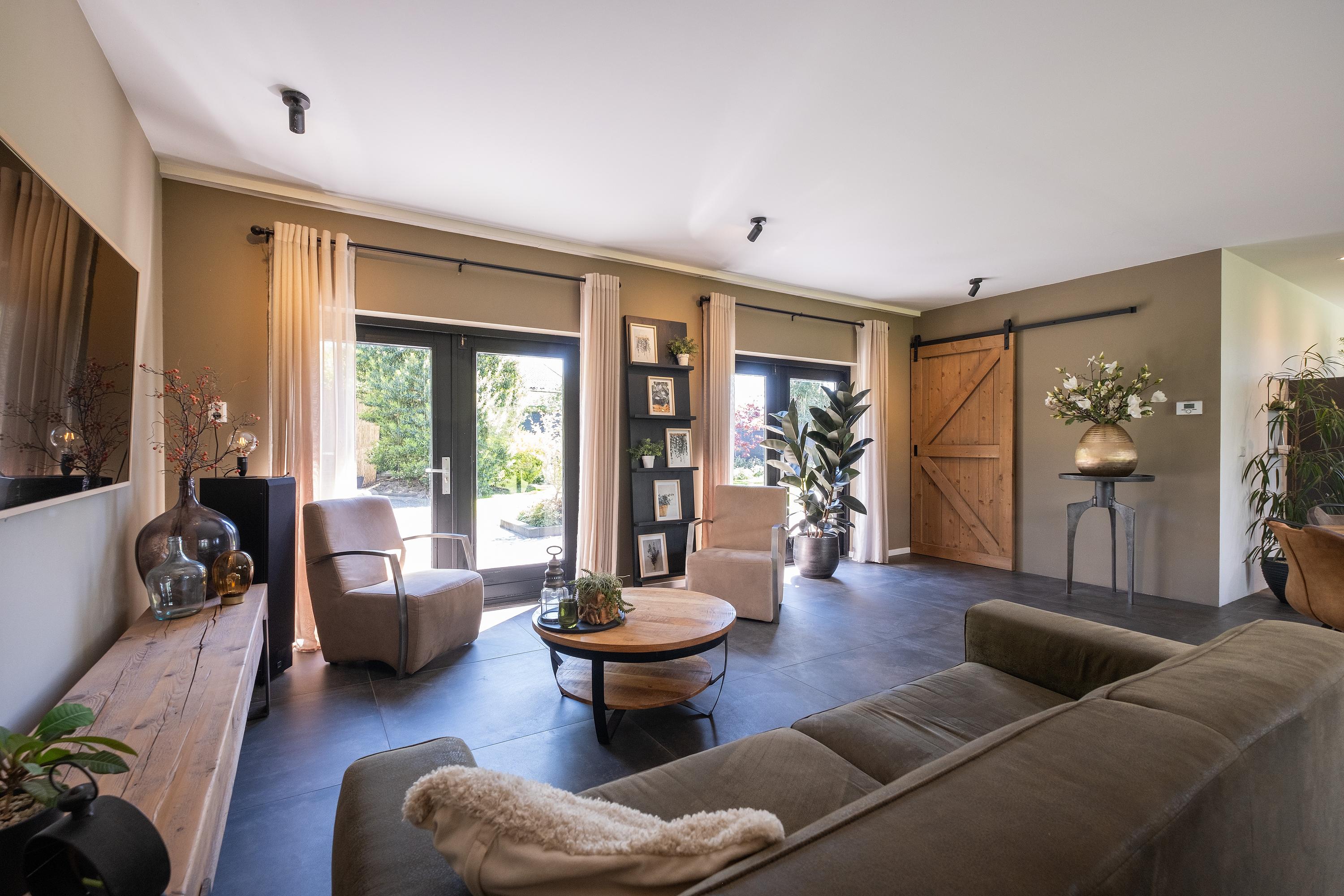 Vrijstaande woning te koop: Tuinstraat 49, Zwaagdijk-Oost