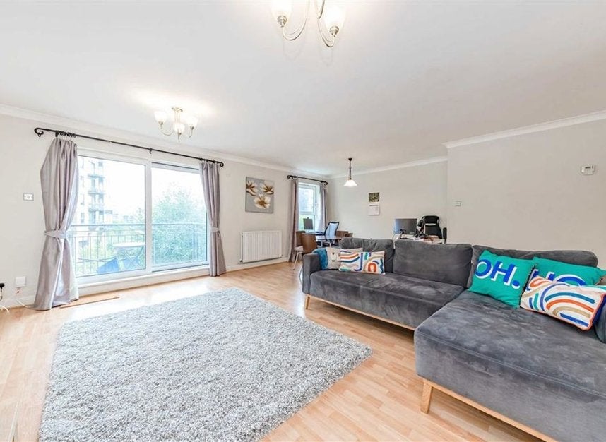 Flat Jacob Street in Greater London