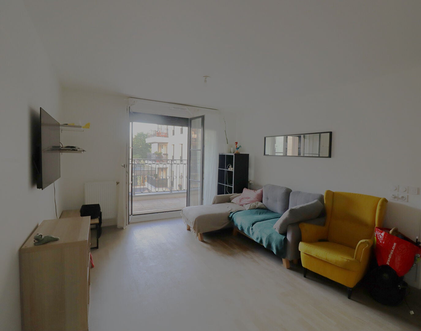Flat Avenue Florian in Le Plessis-Robinson