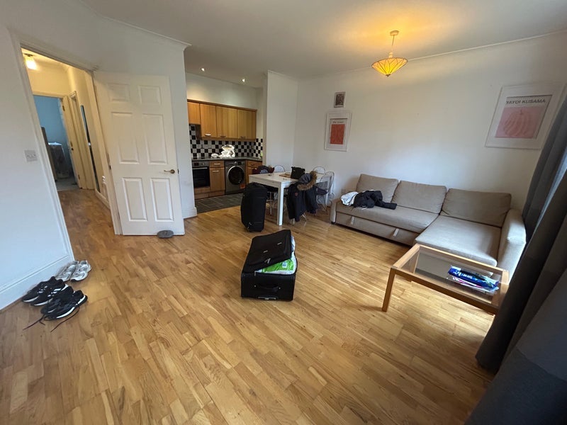 Room Middleton Road in Greater London
