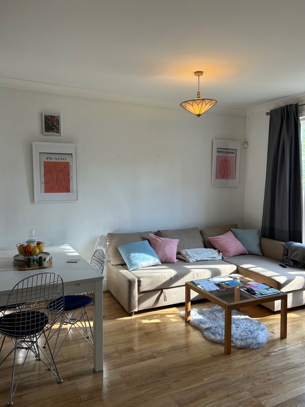 Room Middleton Road in Greater London