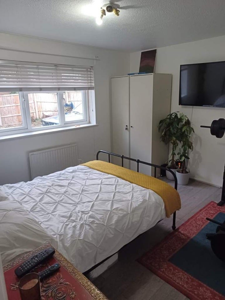 Flat Studley Road in Luton