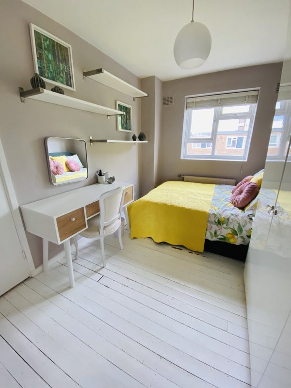 Flat King Henry's Walk in Greater London