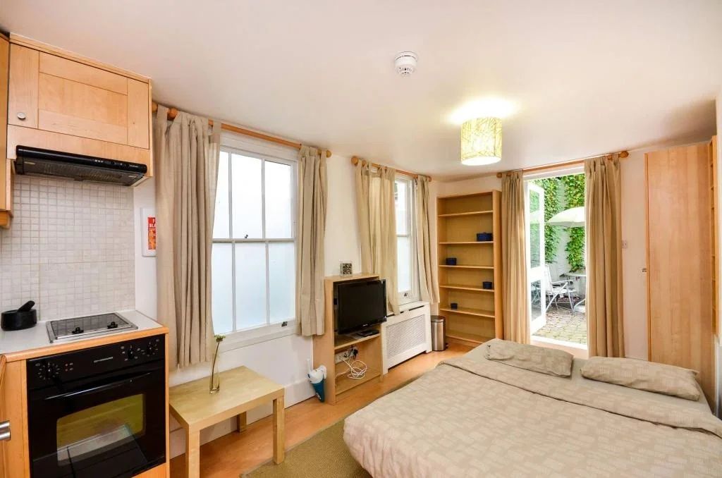 Flat Claverton Street in City of Westminster