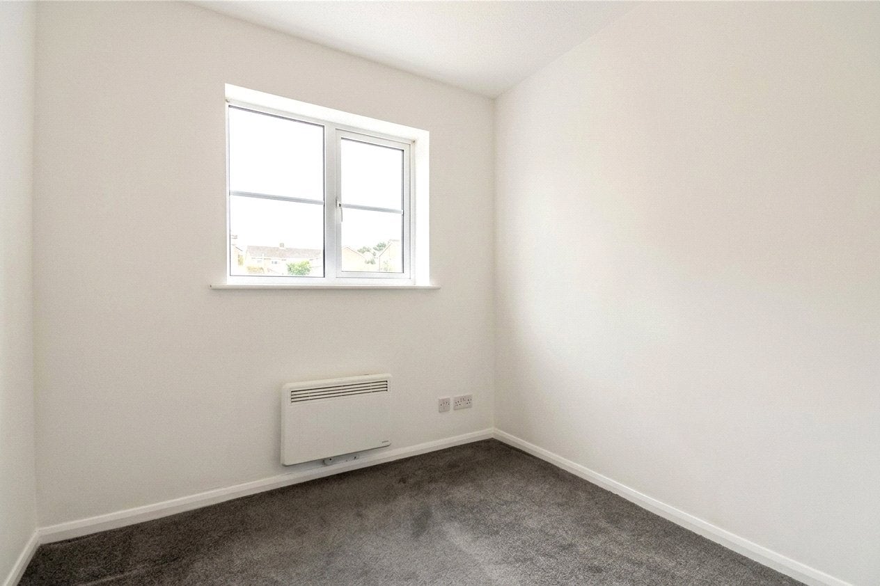 Flat Admirals Court in Reading