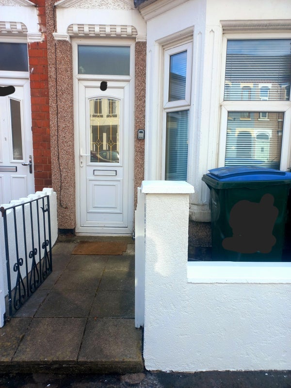 Room Widdrington Road in Coventry
