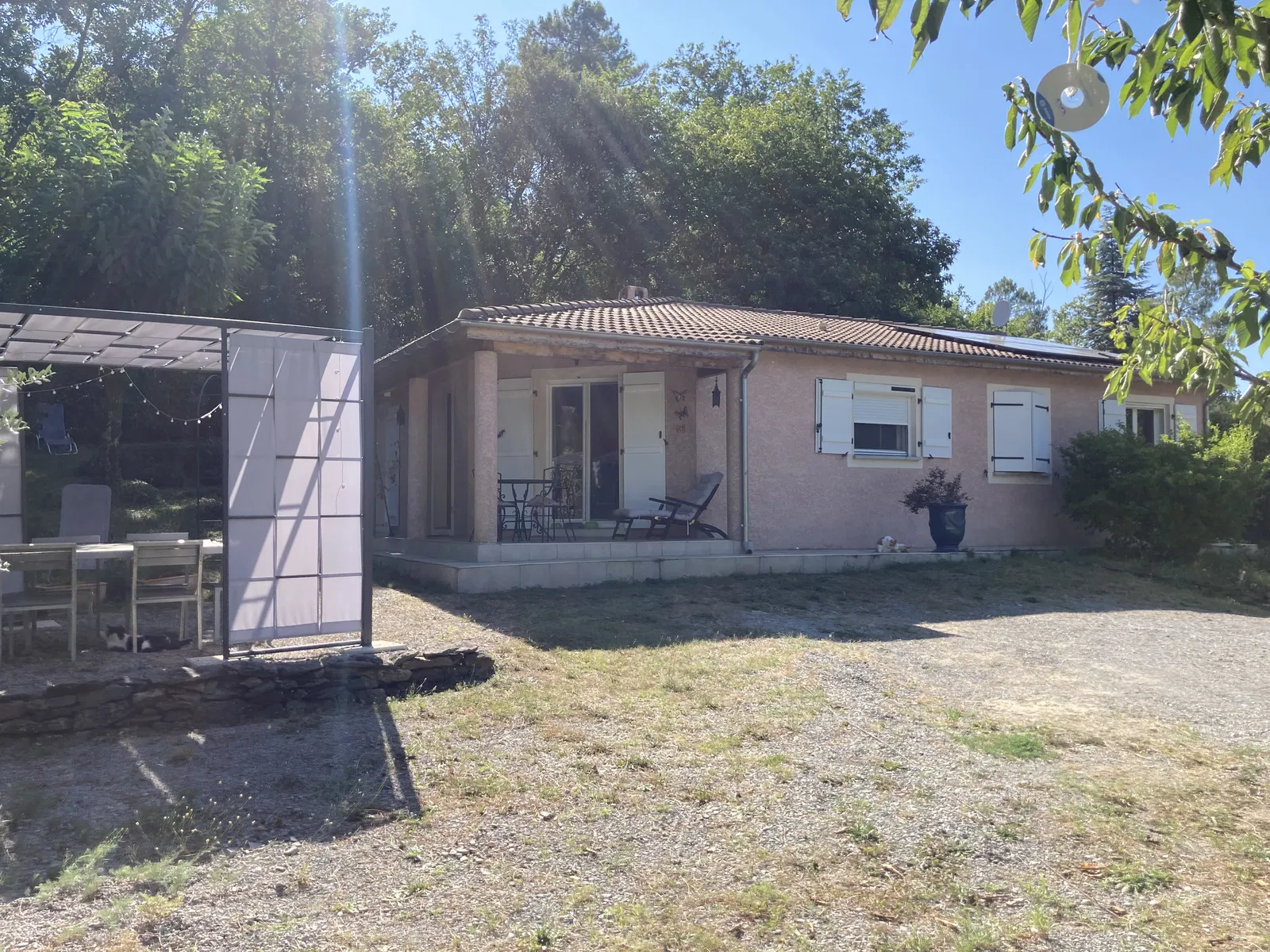 Chambre Chemin des Châtaigniers à Saint-Étienne-de-Fontbellon