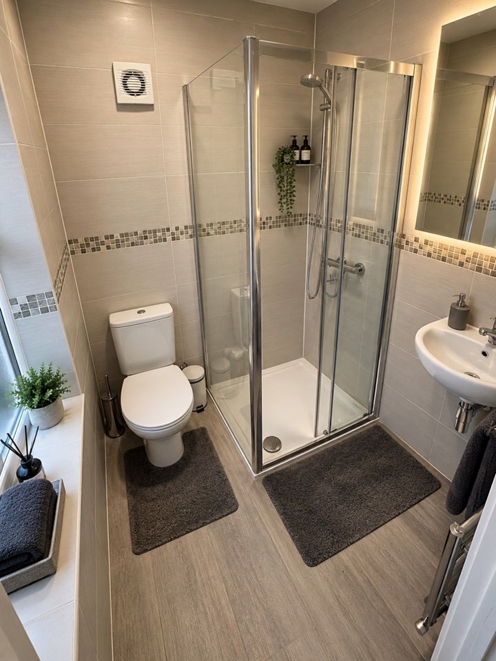 Room Chaucer Avenue in Greater London