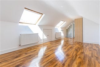 House Middlefield in Greater London