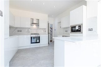 House Middlefield in Greater London