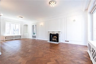 House Middlefield in Greater London